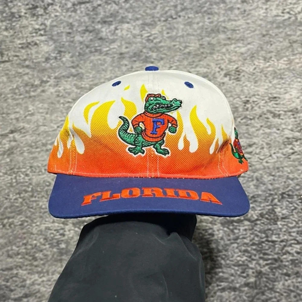 Vintage Florida Gators On Fire Hat Snapback Hat University Collegiate 90s Cap